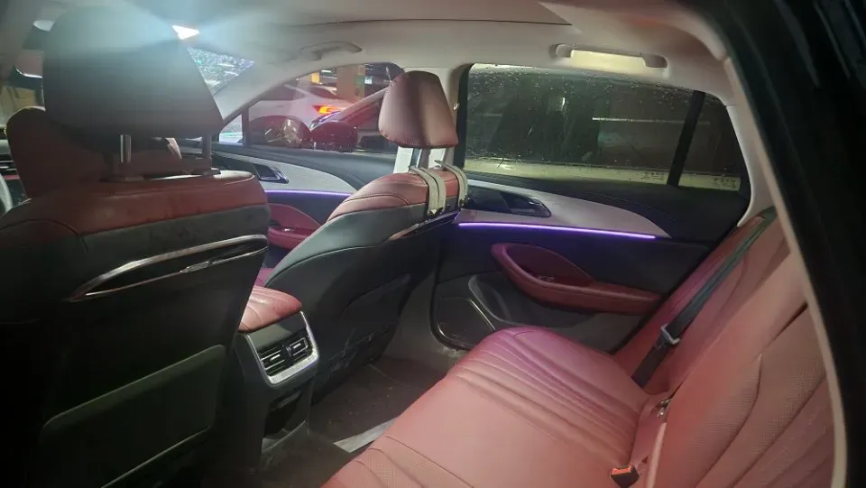 2025 HongQi H5 1.5T 169HP L4 1DHT Hybrid,autocango,china used car exporter,china ev exporter,chinese used car exporter,chinese used ev exporter