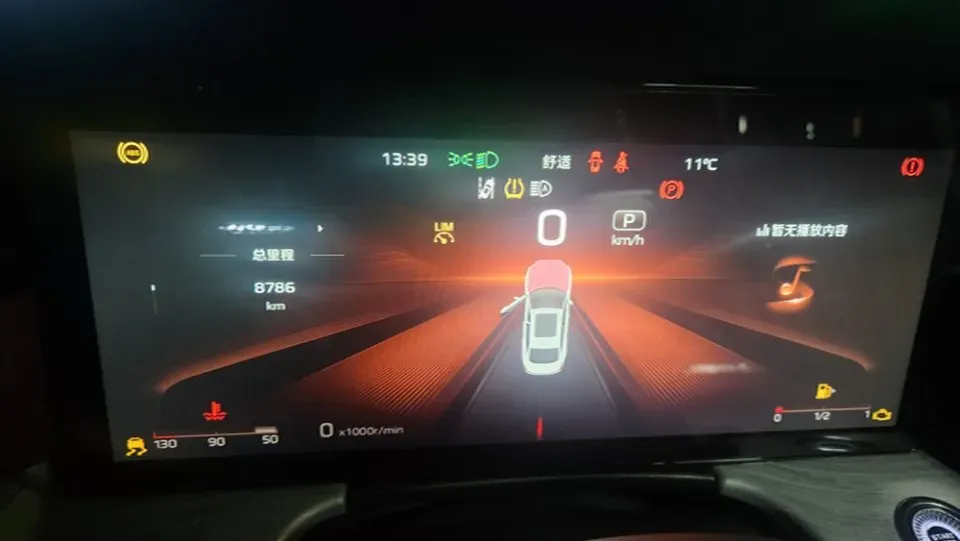 2025 HongQi H5 1.5T 169HP L4 1DHT Hybrid,autocango,china used car exporter,china ev exporter,chinese used car exporter,chinese used ev exporter