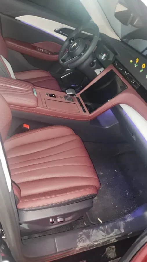 2025 HongQi H5 1.5T 169HP L4 1DHT Hybrid,autocango,china used car exporter,china ev exporter,chinese used car exporter,chinese used ev exporter