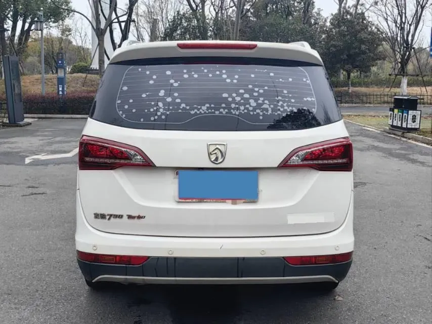 2019 BaoJun 730 1.5T 150HP L4 6MT,autocango,china used car exporter,china ev exporter,chinese used car exporter,chinese used ev exporter