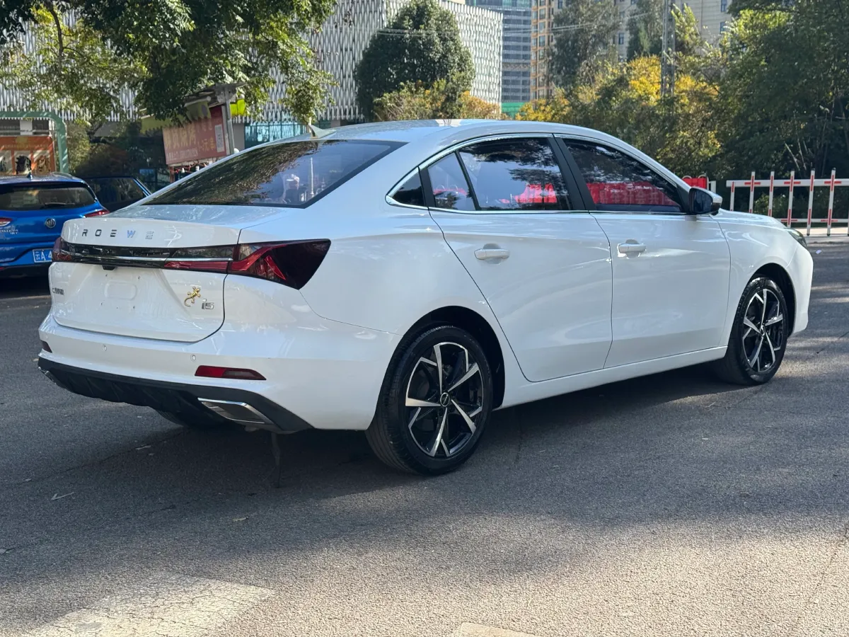 2023 Roewe i5 1.5L 129HP L4 CVT,autocango,china used car exporter,china ev exporter,chinese used car exporter,chinese used ev exporter