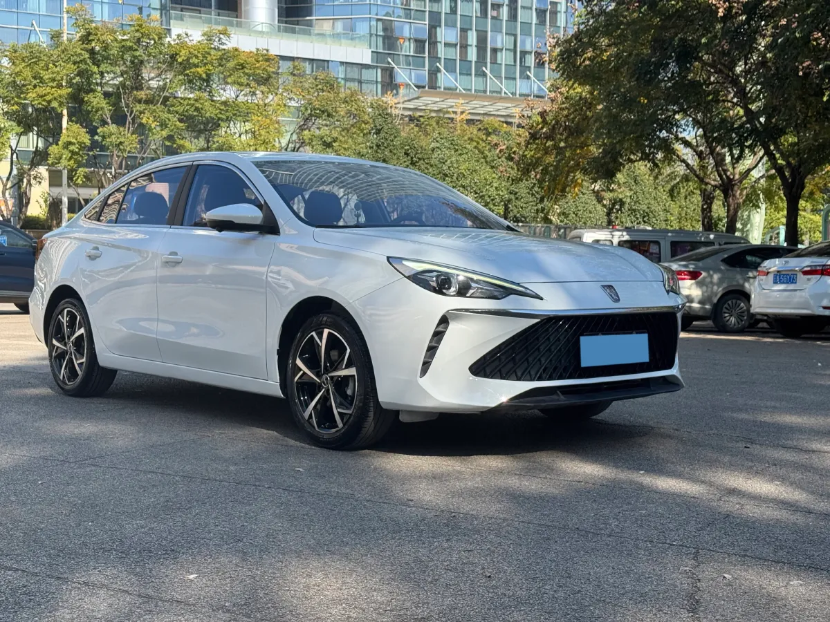 2023 Roewe i5 1.5L 129HP L4 CVT,autocango,china used car exporter,china ev exporter,chinese used car exporter,chinese used ev exporter