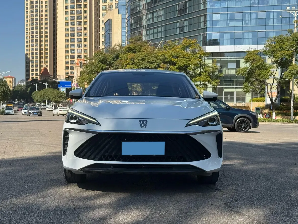 2023 Roewe i5 1.5L 129HP L4 CVT,autocango,china used car exporter,china ev exporter,chinese used car exporter,chinese used ev exporter