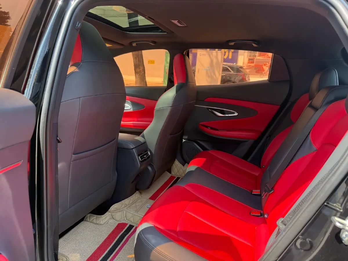 2020 ChangAn UNI-T 1.5T 180HP L4 7DCT,autocango,china used car exporter,china ev exporter,chinese used car exporter,chinese used ev exporter