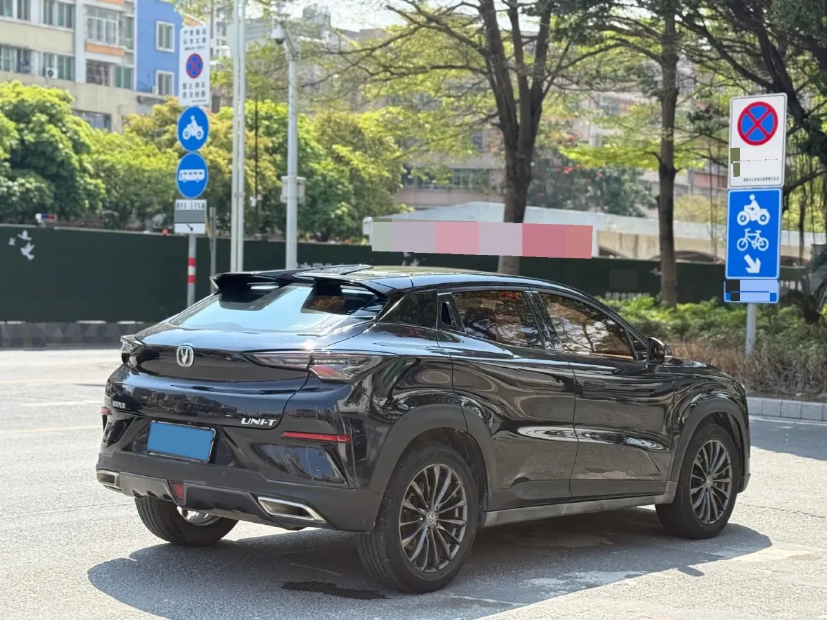 2020 ChangAn UNI-T 1.5T 180HP L4 7DCT,autocango,china used car exporter,china ev exporter,chinese used car exporter,chinese used ev exporter