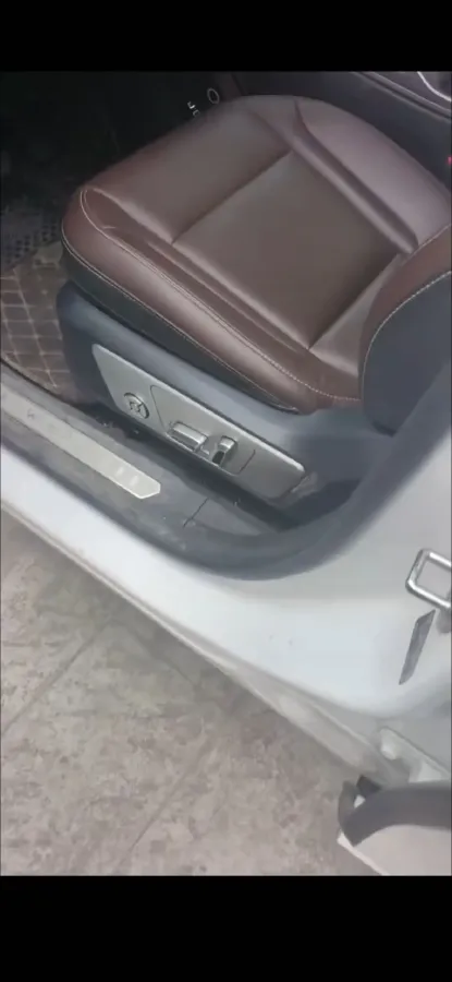 2020 WEY VV6 2.0T 227HP L4 7DCT,autocango,china used car exporter,china ev exporter,chinese used car exporter,chinese used ev exporter