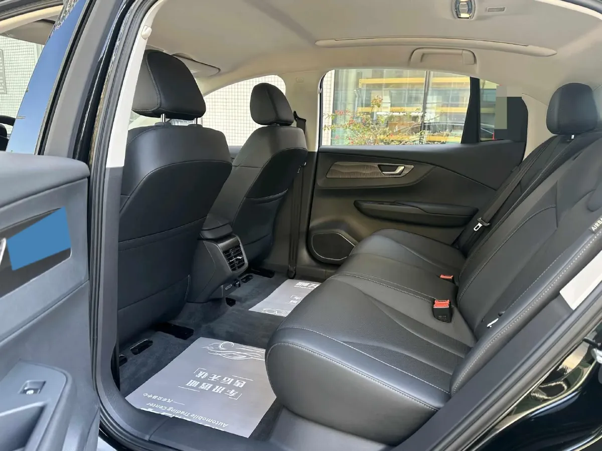 2022 HongQi E-QM5 BEV 54KWH,autocango,china used car exporter,china ev exporter,chinese used car exporter,chinese used ev exporter