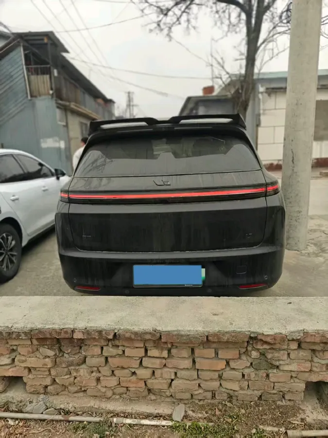 2023 Li L7 Range Extended 154HP REEV 40.9KWH,autocango,china used car exporter,china ev exporter,chinese used car exporter,chinese used ev exporter