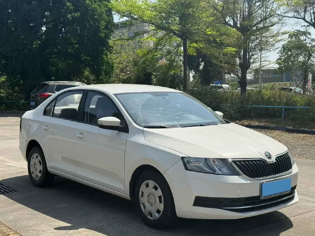 2018 Skoda Rapid 1.6L 110HP L4 5MT,autocango,china used car exporter,china ev exporter,chinese used car exporter,chinese used ev exporter
