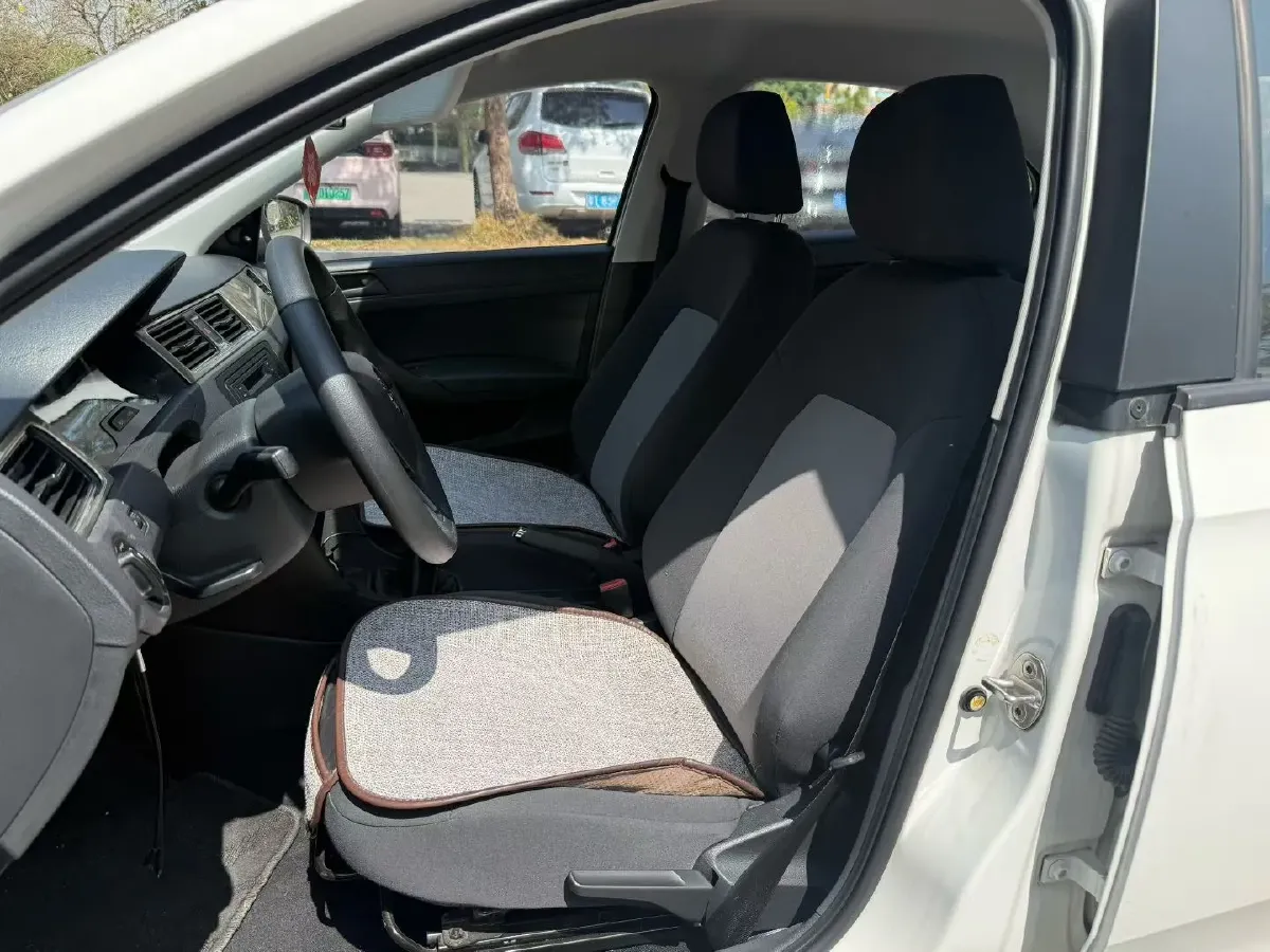 2018 Skoda Rapid 1.6L 110HP L4 5MT,autocango,china used car exporter,china ev exporter,chinese used car exporter,chinese used ev exporter