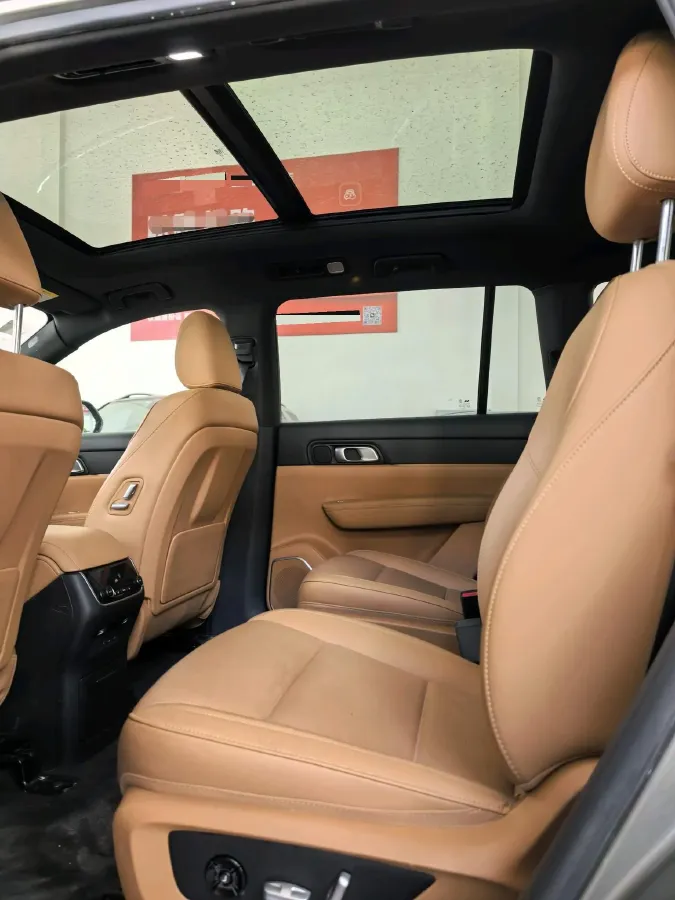 2021 Li ONE Range Extended 131HP REEV 40.5KWH,autocango,china used car exporter,china ev exporter,chinese used car exporter,chinese used ev exporter