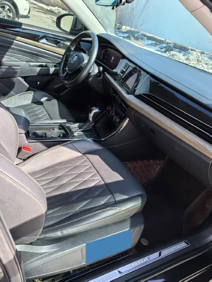 2019 Volvo V40 1.5T 152HP L4 6AT,autocango,china used car exporter,china ev exporter,chinese used car exporter,chinese used ev exporter