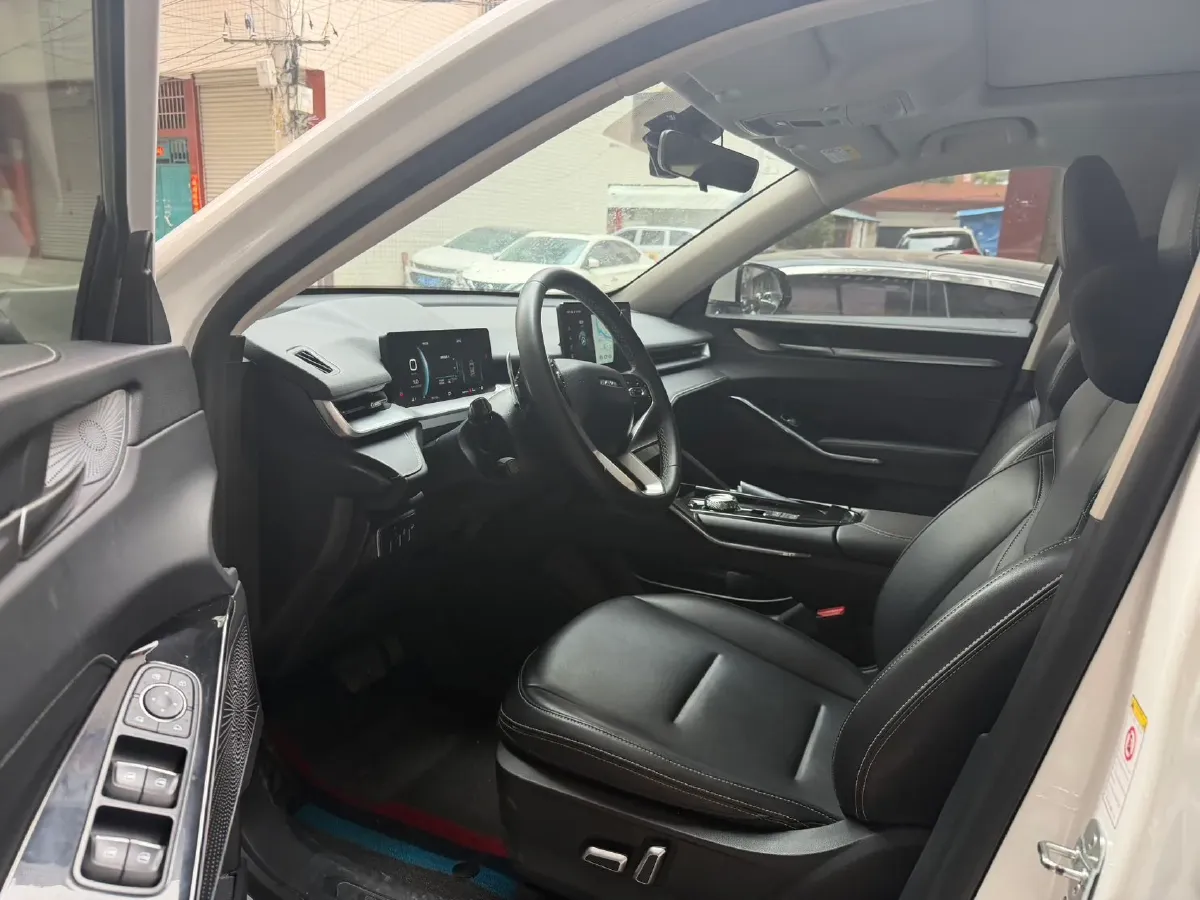 2021 Haval H6 1.5T 169HP L4 7DCT,autocango,china used car exporter,china ev exporter,chinese used car exporter,chinese used ev exporter