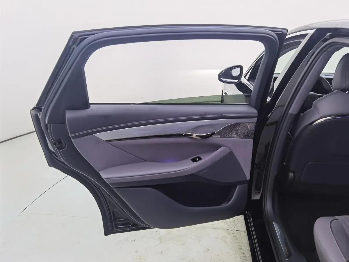 2023 Voyah ZhuiGuang BEV 82.11KWH,autocango,china used car exporter,china ev exporter,chinese used car exporter,chinese used ev exporter