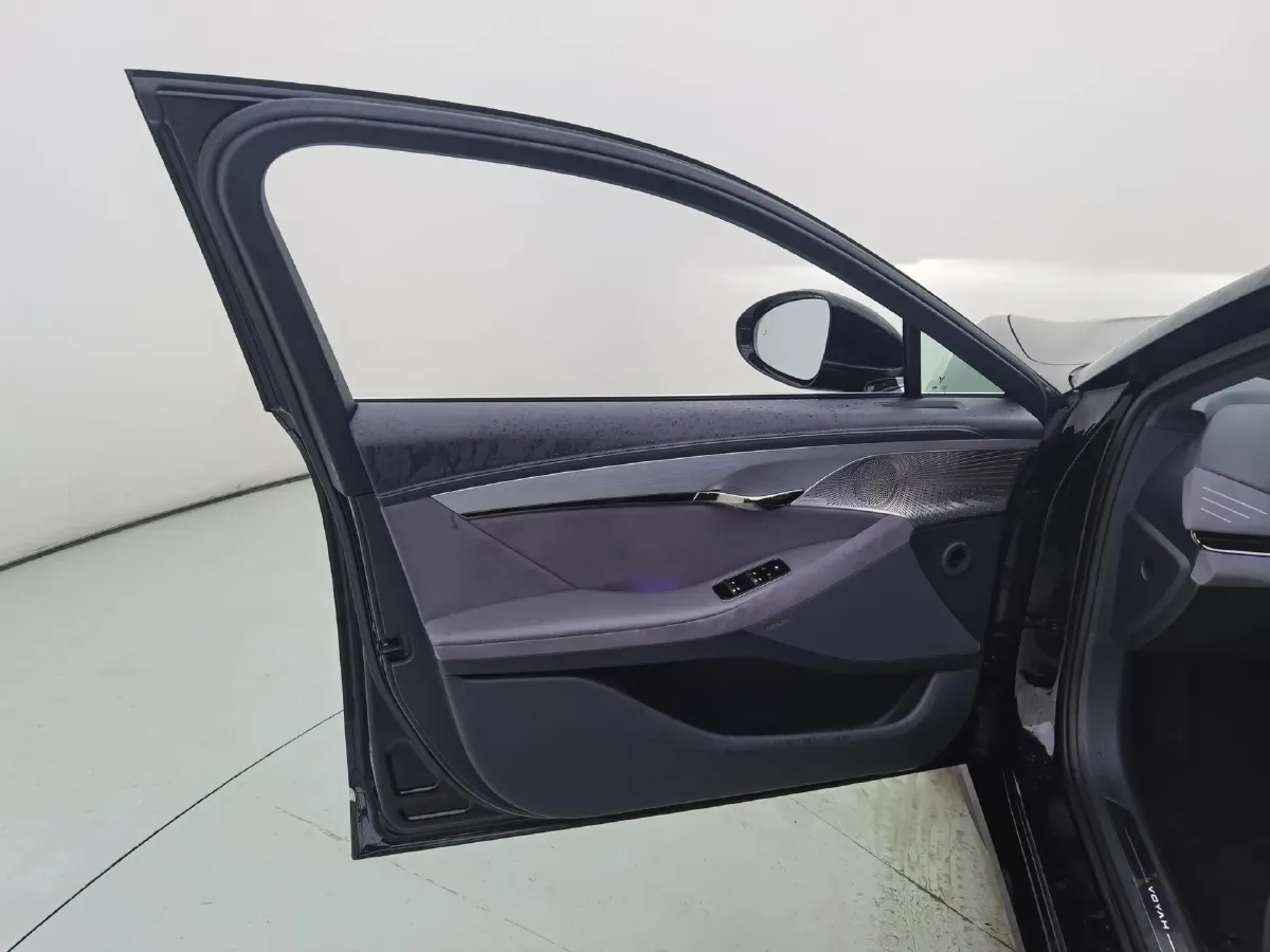 2023 Voyah ZhuiGuang BEV 82.11KWH,autocango,china used car exporter,china ev exporter,chinese used car exporter,chinese used ev exporter