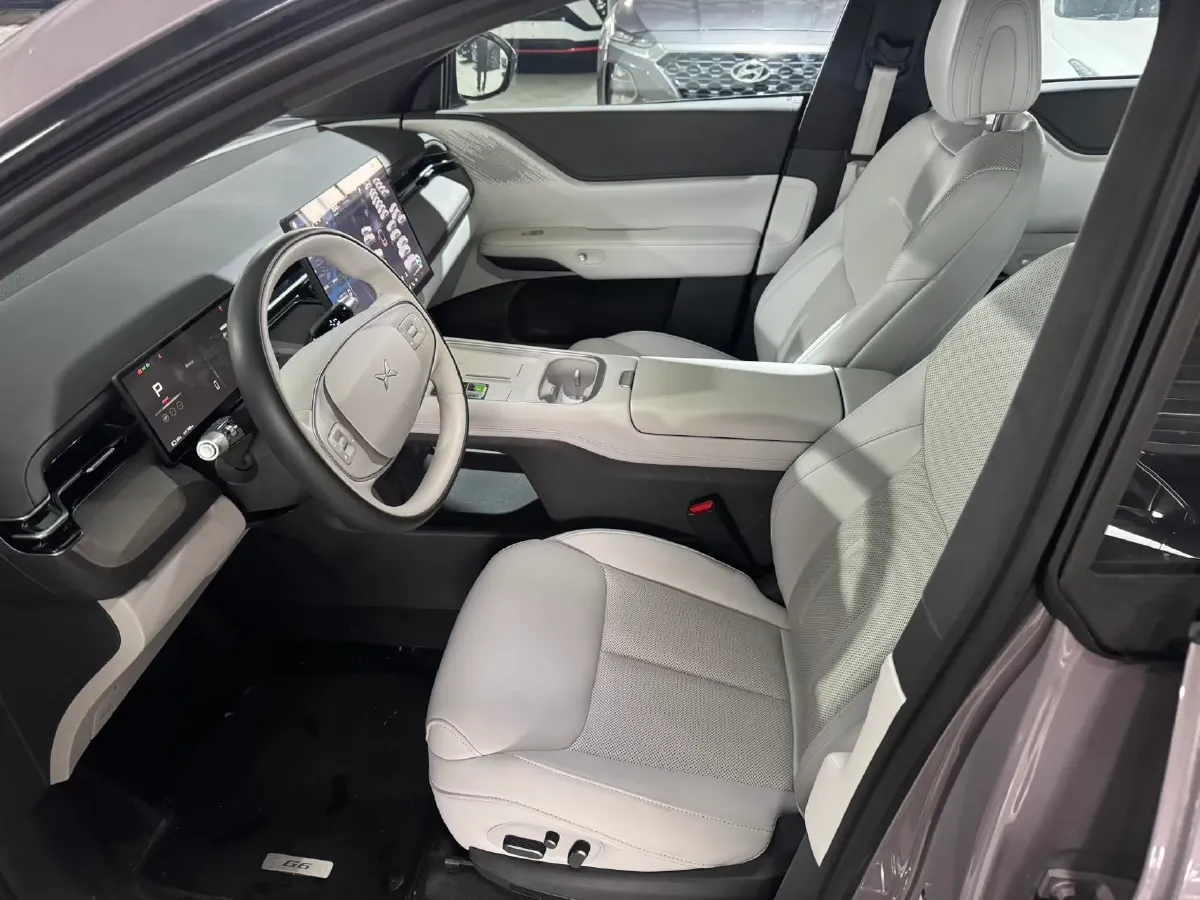 2025 Xpeng G6 BEV 68.5KWH,autocango,china used car exporter,china ev exporter,chinese used car exporter,chinese used ev exporter