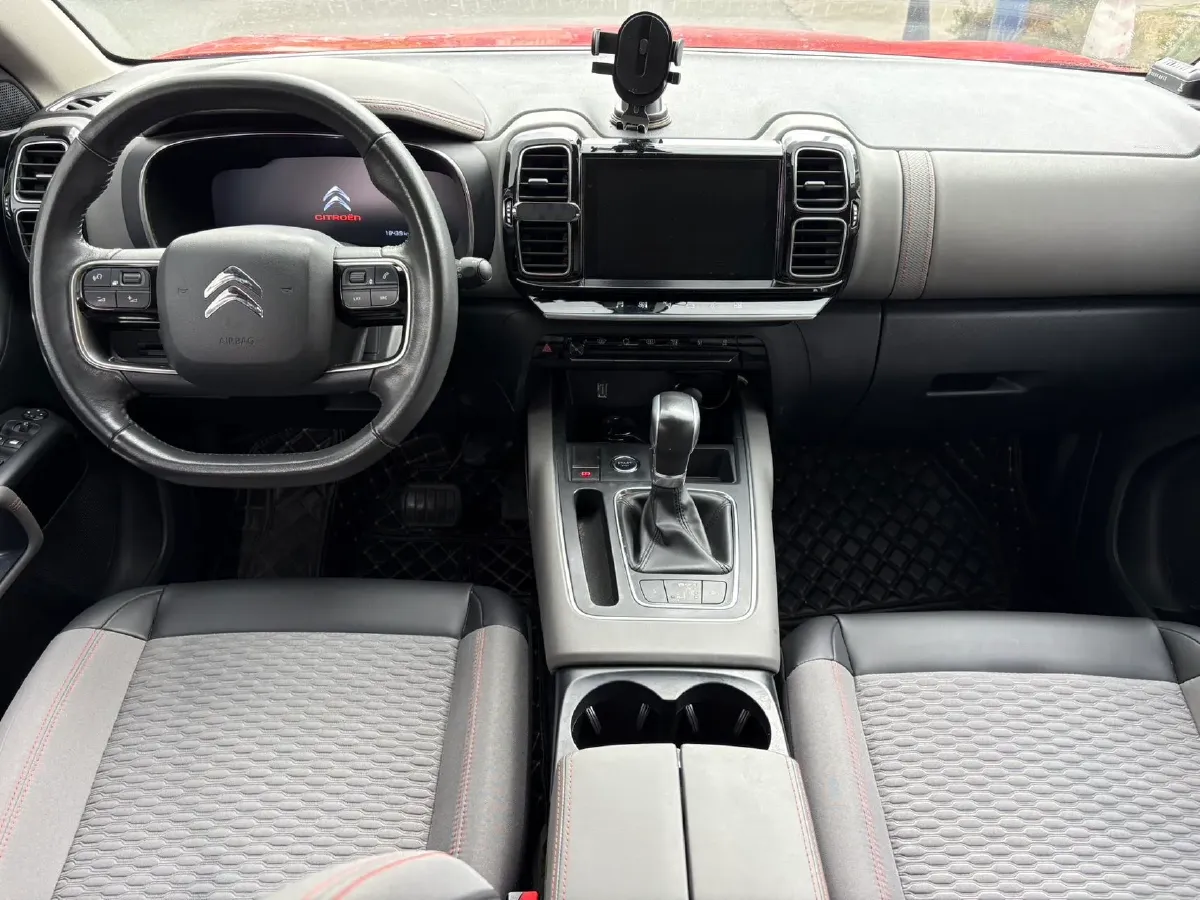 2017 Citroen C5 Aircross 1.6T 167HP L4 6AT,autocango,china used car exporter,china ev exporter,chinese used car exporter,chinese used ev exporter