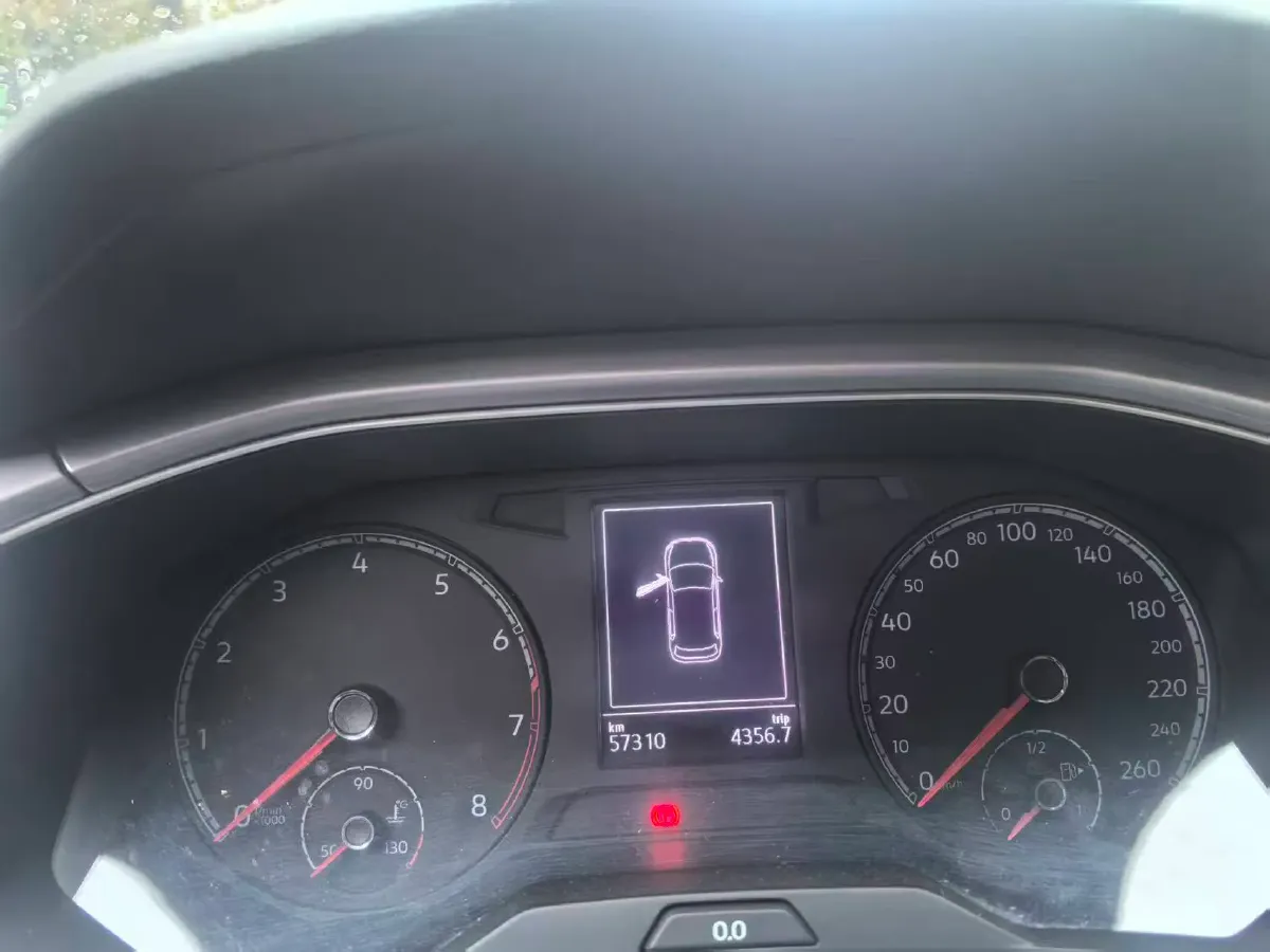 2019 Volkswagen T-Roc 1.4T 131HP L4 7DCT,autocango,china used car exporter,china ev exporter,chinese used car exporter,chinese used ev exporter