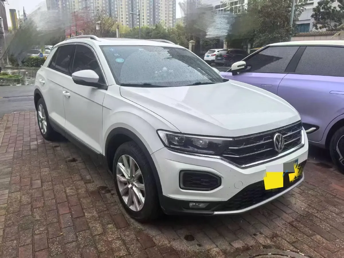 2019 Volkswagen T-Roc 1.4T 131HP L4 7DCT,autocango,china used car exporter,china ev exporter,chinese used car exporter,chinese used ev exporter