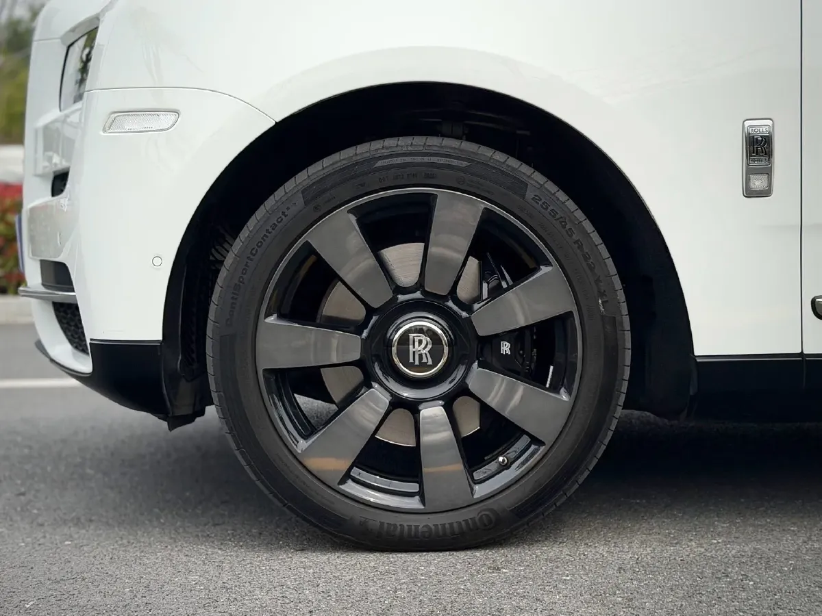 2018 Rolls-Royce Cullinan 6.7T 571HP V12 8AT,autocango,china used car exporter,china ev exporter,chinese used car exporter,chinese used ev exporter