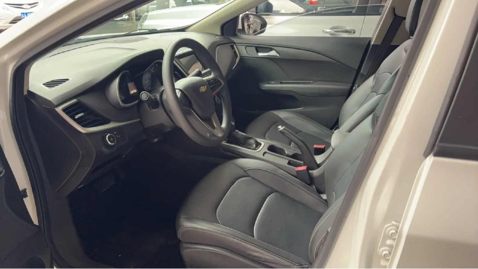 2018 Chevrolet Cavalier 1.5L 113HP L4 6AT,autocango,china used car exporter,china ev exporter,chinese used car exporter,chinese used ev exporter