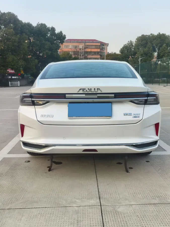 2021 DongFeng Aeolus YiXuan MAX 1.5T 190HP L4 7DCT,autocango,china used car exporter,china ev exporter,chinese used car exporter,chinese used ev exporter