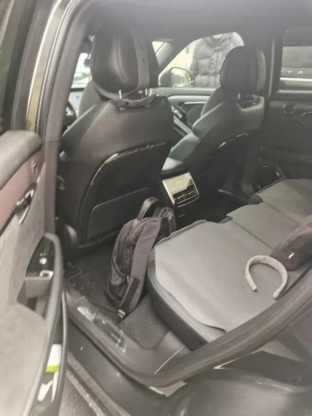 2025 Voyah FREE 1.5T 150HP L4 REEV 43KWH,autocango,china used car exporter,china ev exporter,chinese used car exporter,chinese used ev exporter