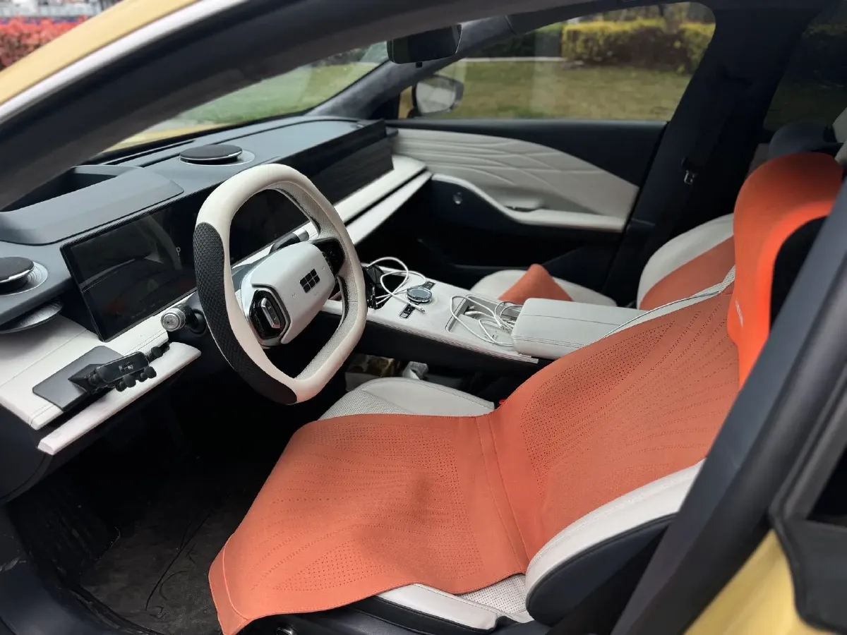 2024 Geely Galaxy E8 BEV 76KWH,autocango,china used car exporter,china ev exporter,chinese used car exporter,chinese used ev exporter