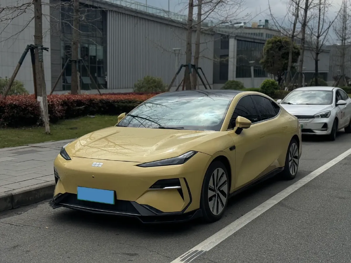 2024 Geely Galaxy E8 BEV 76KWH,autocango,china used car exporter,china ev exporter,chinese used car exporter,chinese used ev exporter