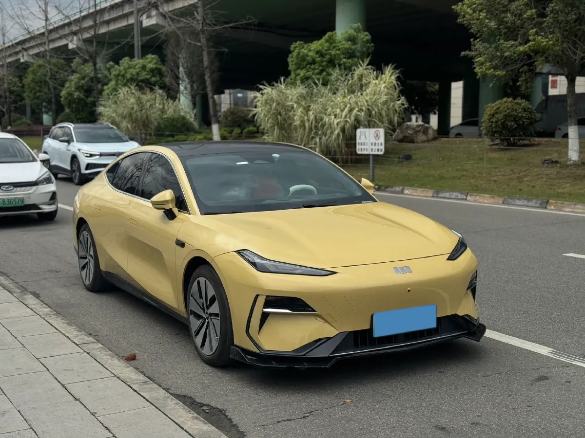 2024 Geely Galaxy E8 BEV 76KWH,autocango,china used car exporter,china ev exporter,chinese used car exporter,chinese used ev exporter