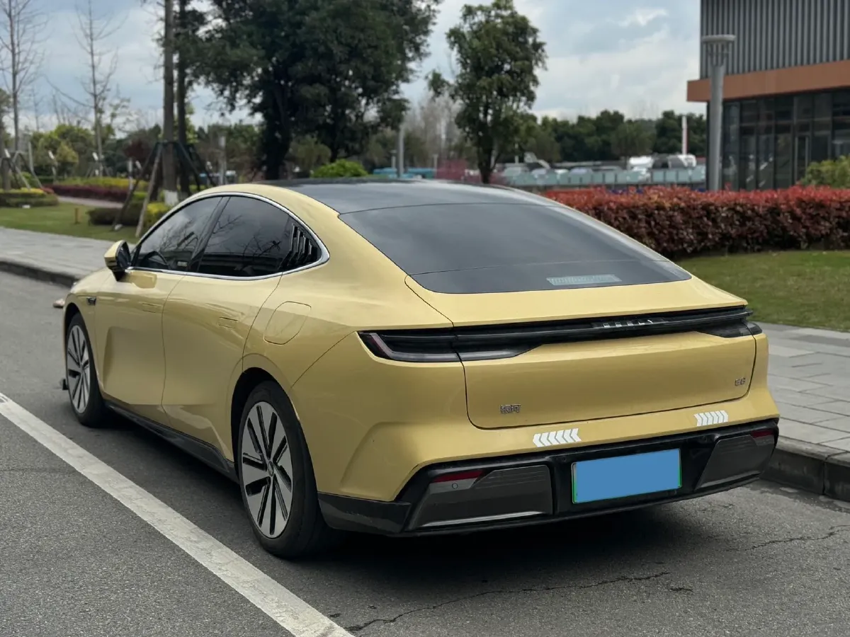 2024 Geely Galaxy E8 BEV 76KWH,autocango,china used car exporter,china ev exporter,chinese used car exporter,chinese used ev exporter