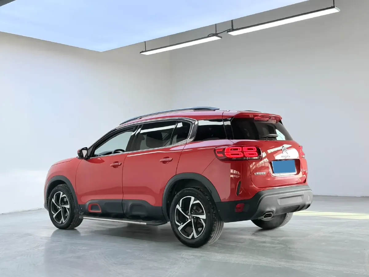 2017 Citroen C5 Aircross 1.6T 167HP L4 6AT,autocango,china used car exporter,china ev exporter,chinese used car exporter,chinese used ev exporter