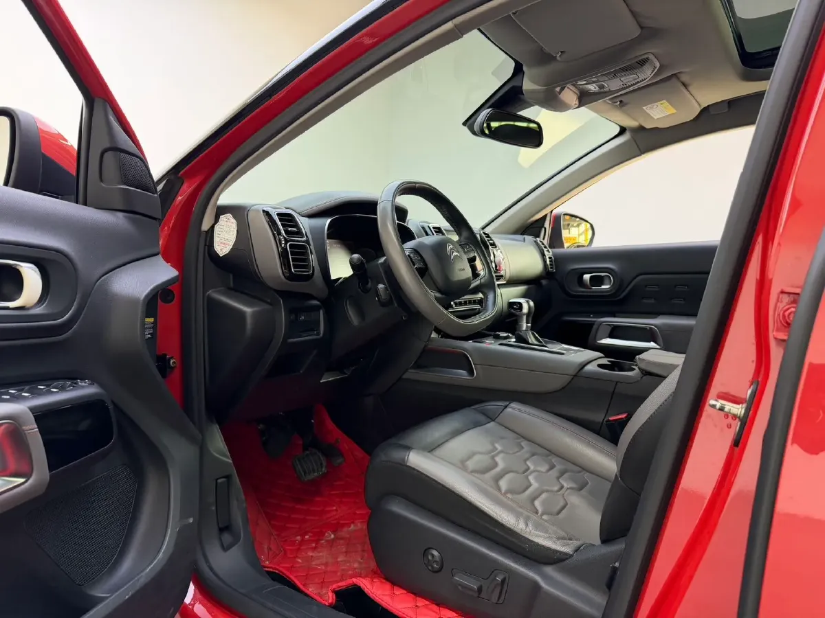 2017 Citroen C5 Aircross 1.6T 167HP L4 6AT,autocango,china used car exporter,china ev exporter,chinese used car exporter,chinese used ev exporter