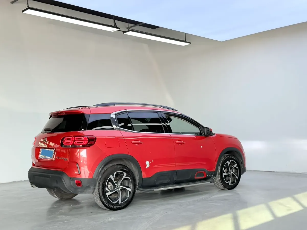 2017 Citroen C5 Aircross 1.6T 167HP L4 6AT,autocango,china used car exporter,china ev exporter,chinese used car exporter,chinese used ev exporter