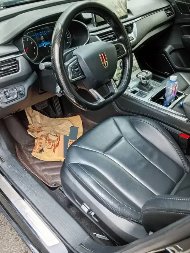 2020 HongQi H5 1.8T 197HP L4 6AT,autocango,china used car exporter,china ev exporter,chinese used car exporter,chinese used ev exporter