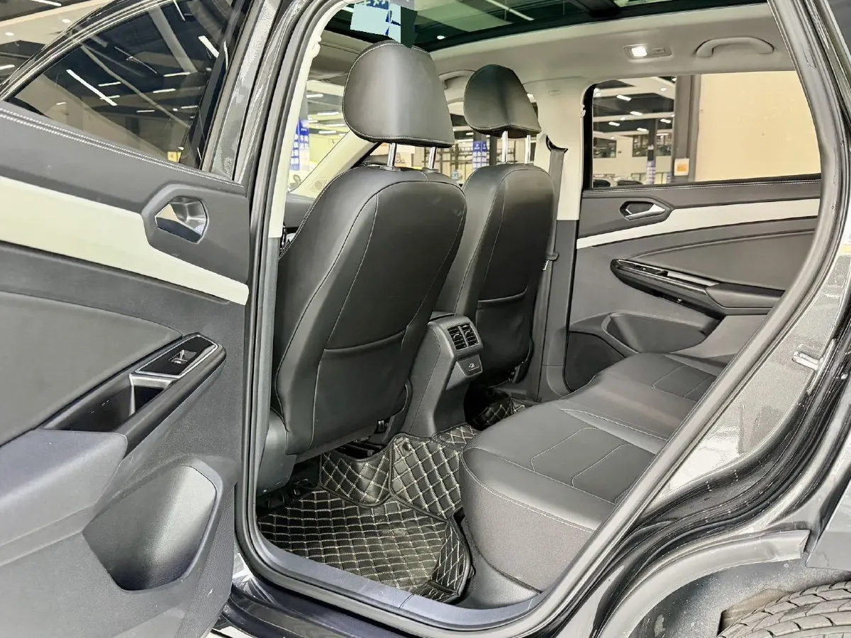 2023 Jetta VS7 1.4T 150HP L4 6AT,autocango,china used car exporter,china ev exporter,chinese used car exporter,chinese used ev exporter