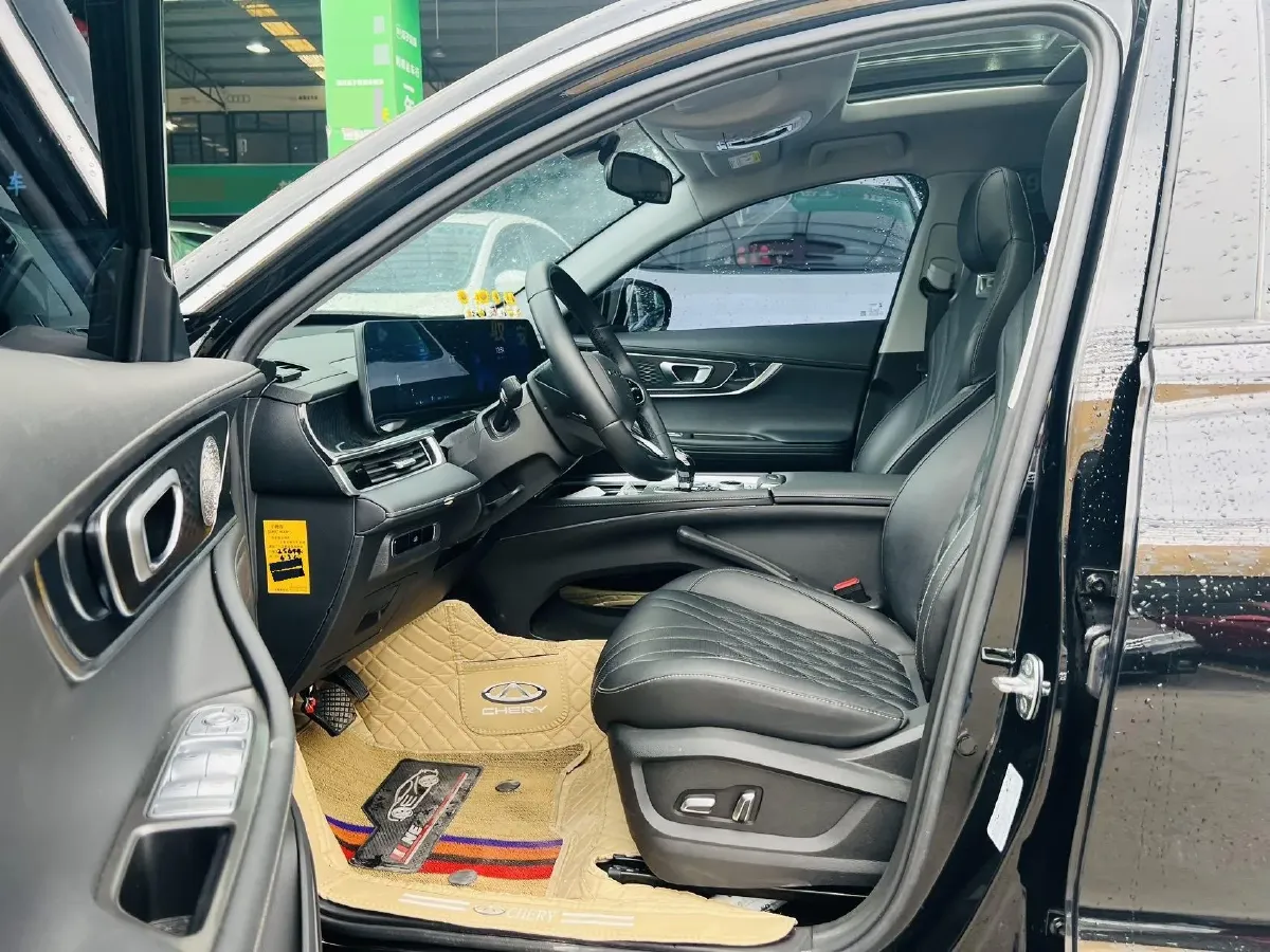 2023 Chery Tiggo 7 Plus 1.5T 156HP L4 CVT,autocango,china used car exporter,china ev exporter,chinese used car exporter,chinese used ev exporter