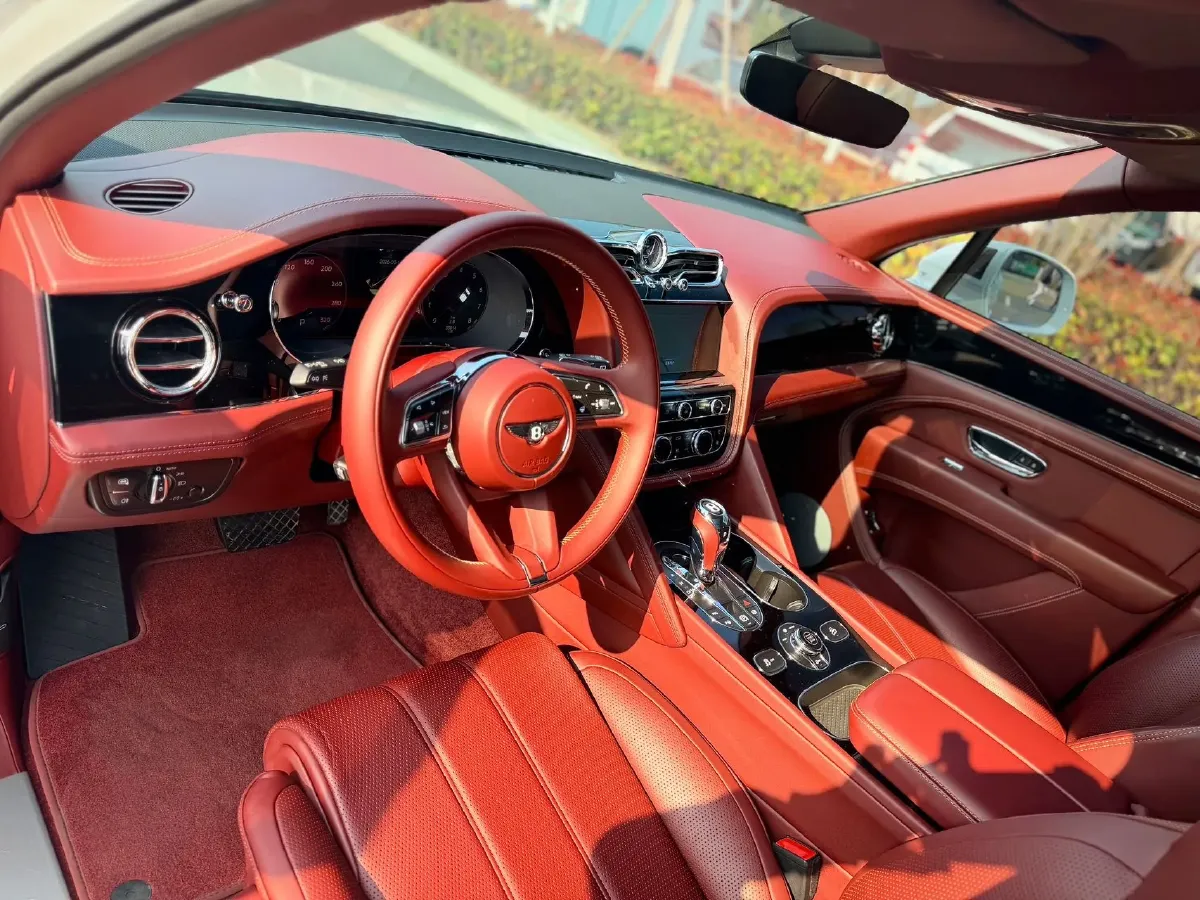 2022 Bentley Bentayga 4.0T 550HP V8 8AT,autocango,china used car exporter,china ev exporter,chinese used car exporter,chinese used ev exporter