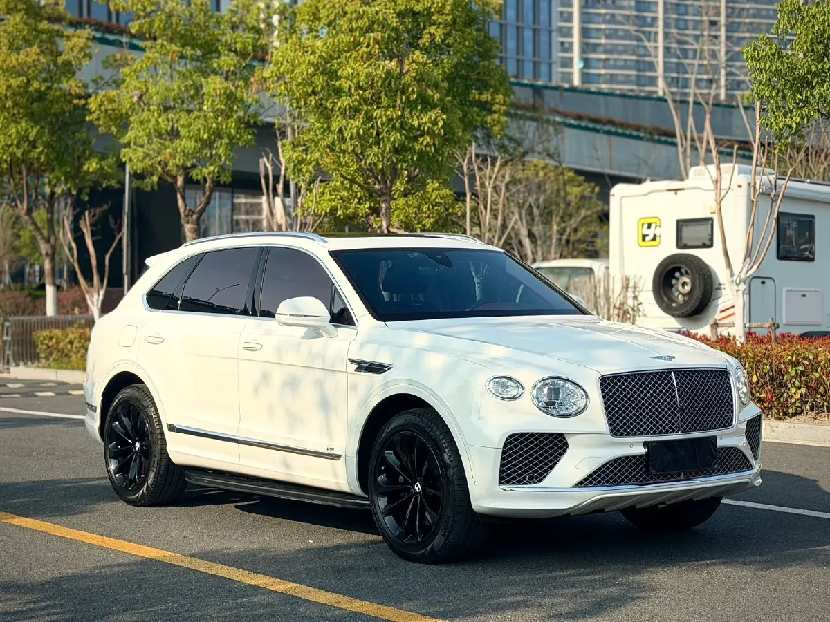 2022 Bentley Bentayga 4.0T 550HP V8 8AT,autocango,china used car exporter,china ev exporter,chinese used car exporter,chinese used ev exporter