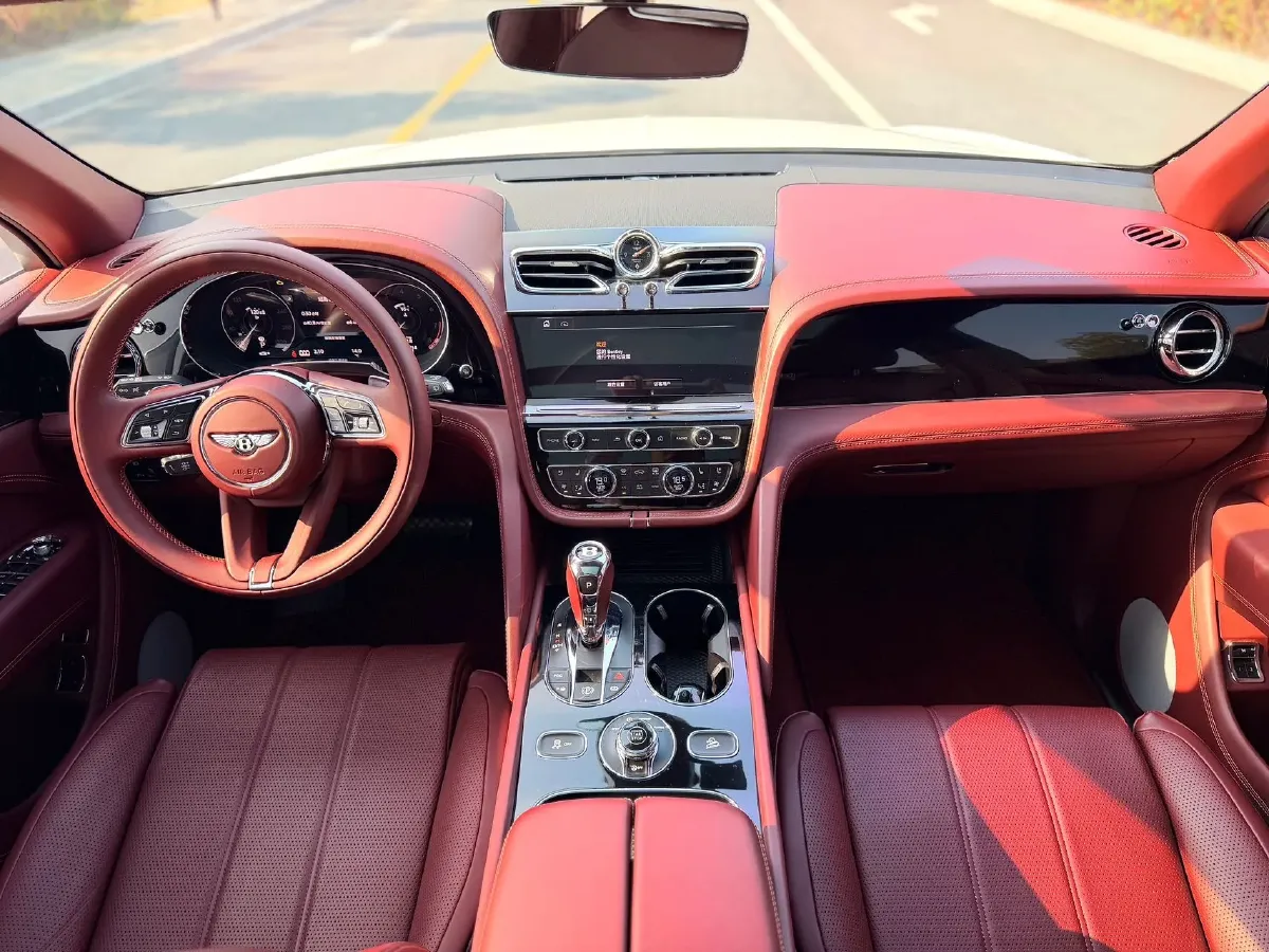 2022 Bentley Bentayga 4.0T 550HP V8 8AT,autocango,china used car exporter,china ev exporter,chinese used car exporter,chinese used ev exporter