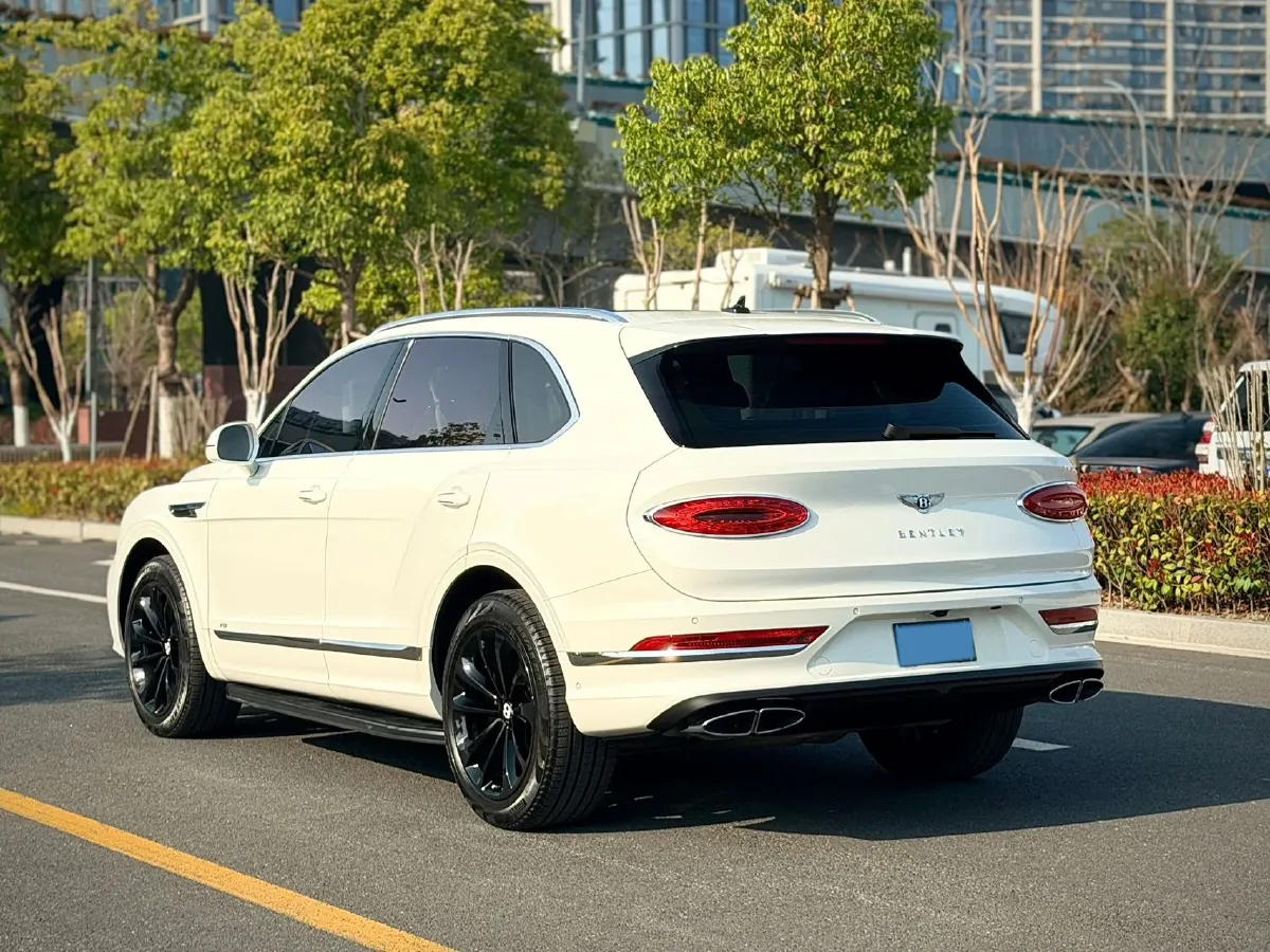 2022 Bentley Bentayga 4.0T 550HP V8 8AT,autocango,china used car exporter,china ev exporter,chinese used car exporter,chinese used ev exporter