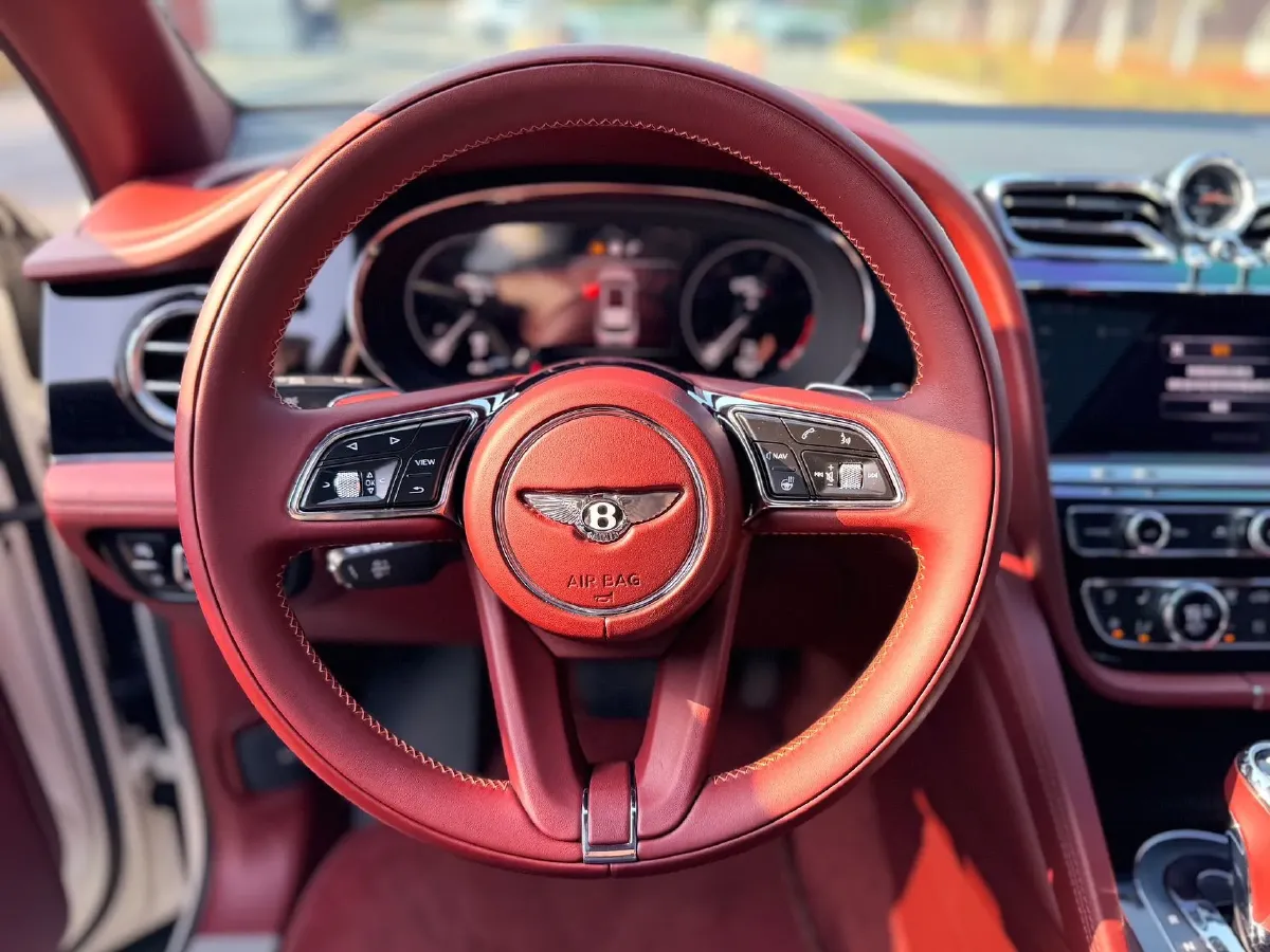 2022 Bentley Bentayga 4.0T 550HP V8 8AT,autocango,china used car exporter,china ev exporter,chinese used car exporter,chinese used ev exporter