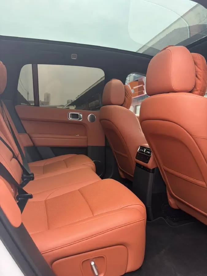 2024 Li L6 Range Extended 154HP L4 REEV 36.8KWH,autocango,china used car exporter,china ev exporter,chinese used car exporter,chinese used ev exporter