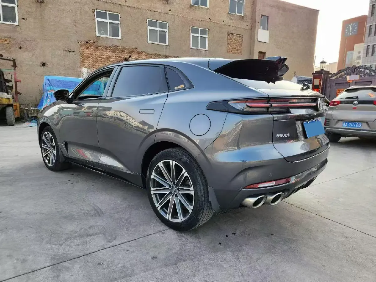 2021 ChangAn UNI-K 2.0T 233HP L4 8AT,autocango,china used car exporter,china ev exporter,chinese used car exporter,chinese used ev exporter