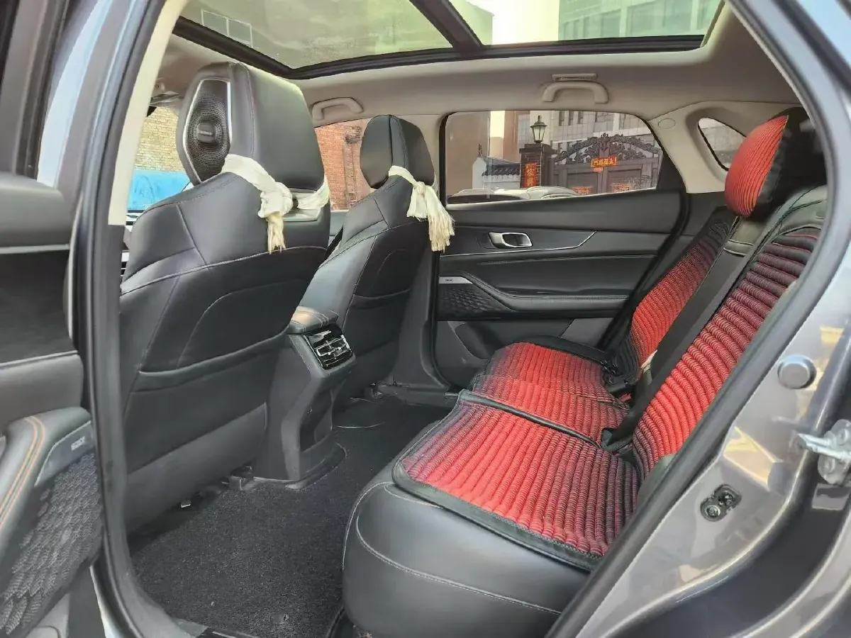 2021 ChangAn UNI-K 2.0T 233HP L4 8AT,autocango,china used car exporter,china ev exporter,chinese used car exporter,chinese used ev exporter