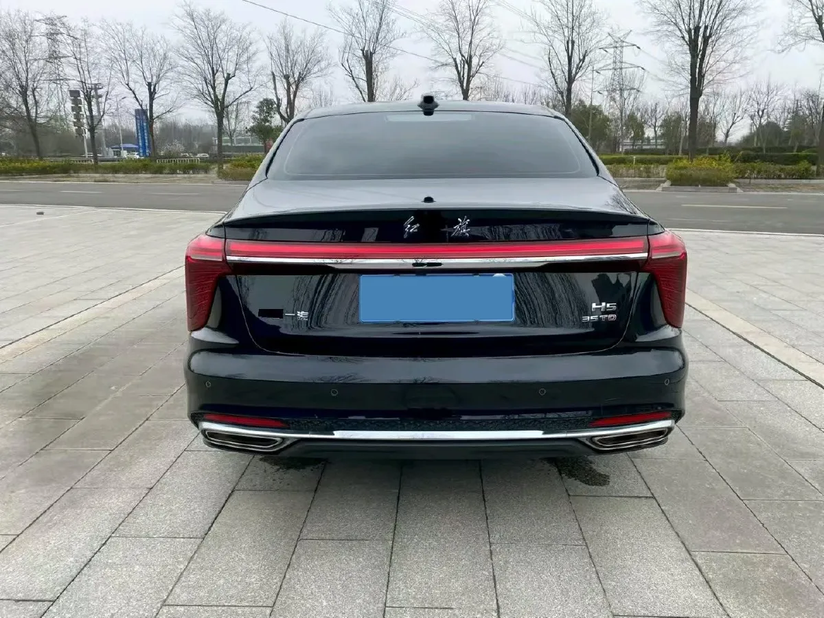 2024 HongQi H5 1.5T 169HP L4 7DCT,autocango,china used car exporter,china ev exporter,chinese used car exporter,chinese used ev exporter