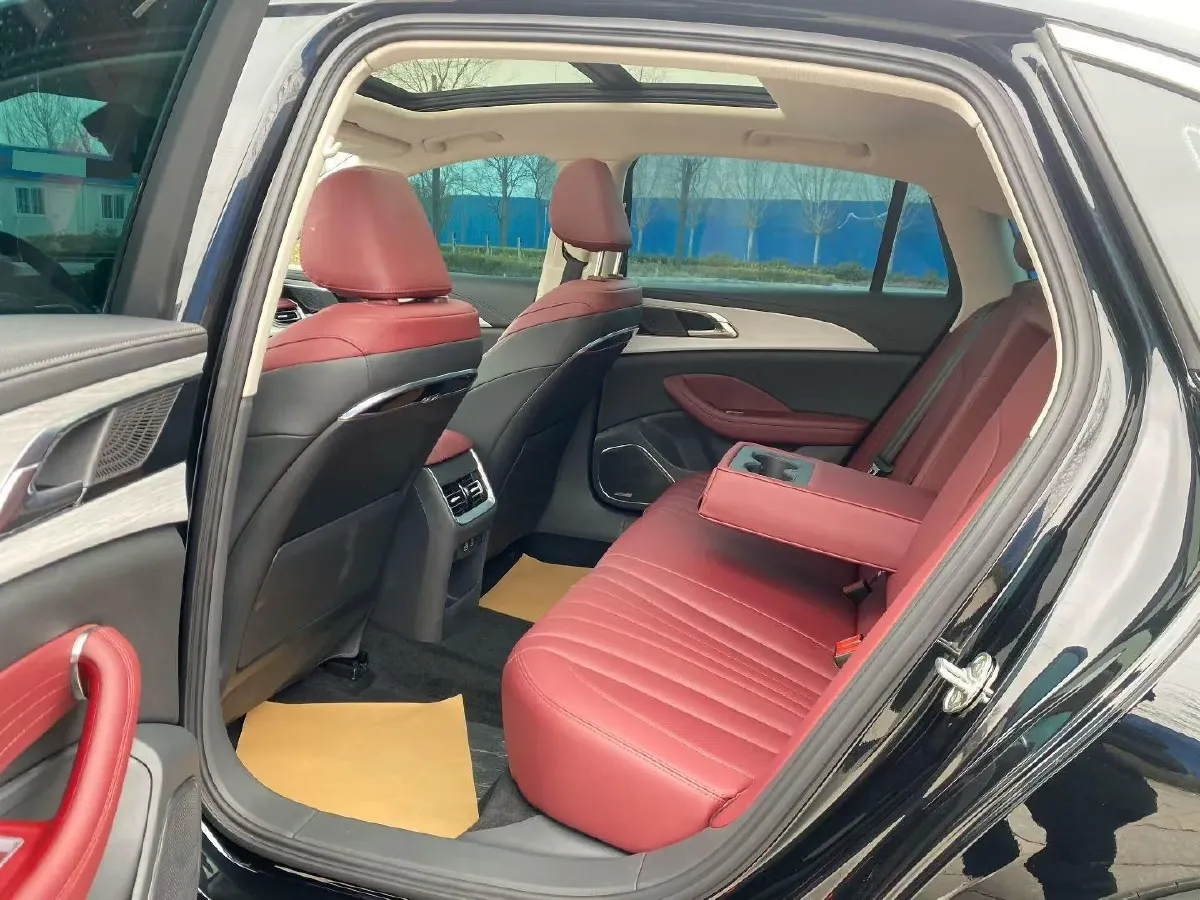 2024 HongQi H5 1.5T 169HP L4 7DCT,autocango,china used car exporter,china ev exporter,chinese used car exporter,chinese used ev exporter