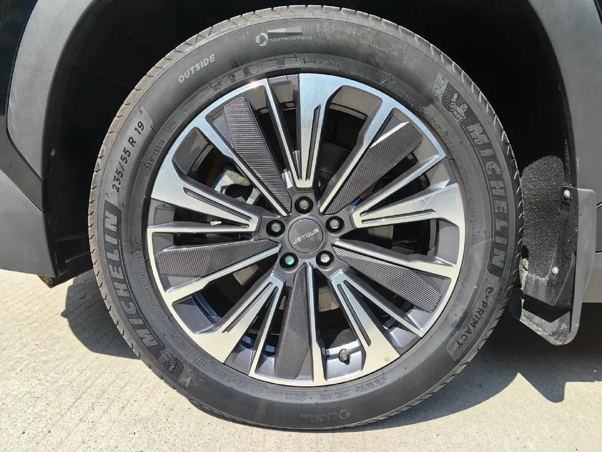 2022 Jetour DASHING 1.6T 197HP L4 7DCT,autocango,china used car exporter,china ev exporter,chinese used car exporter,chinese used ev exporter