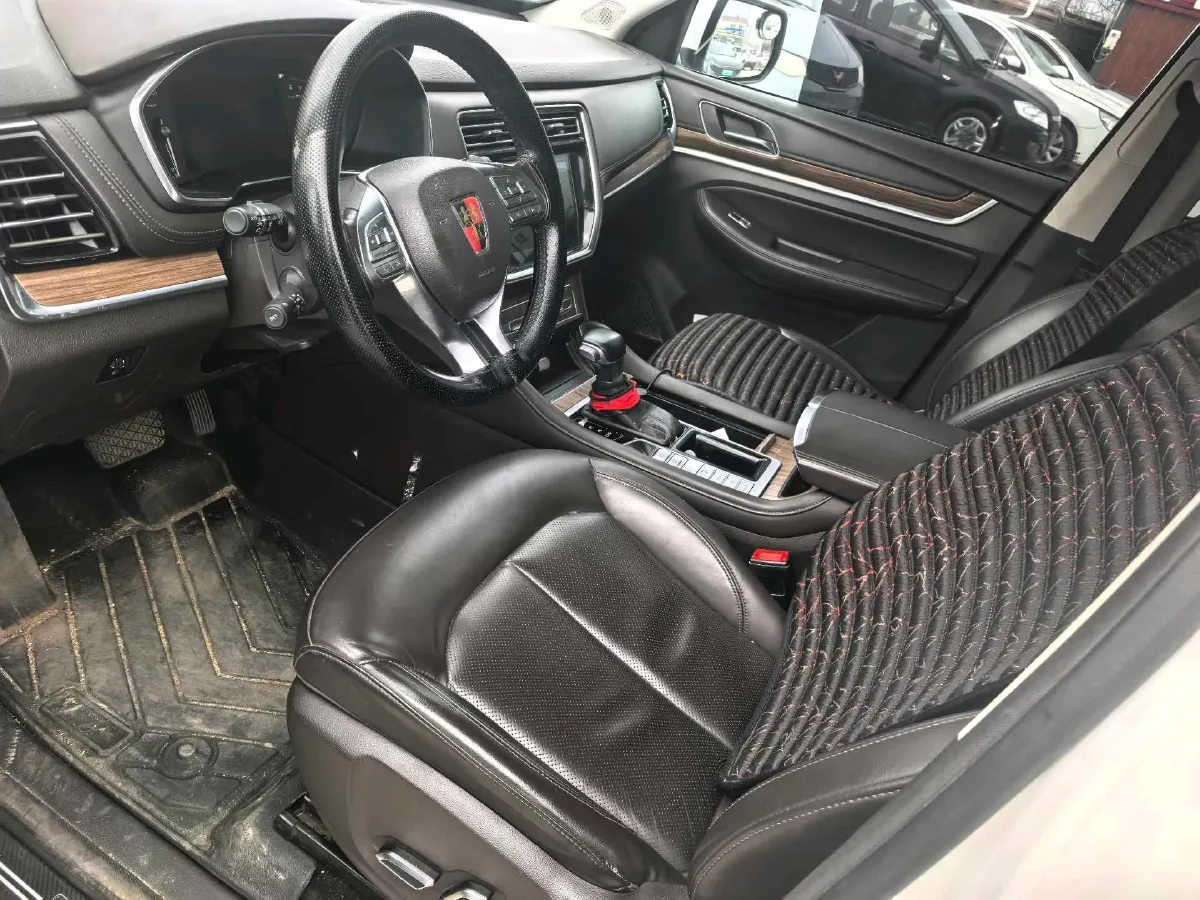 2019 Roewe RX8 2.0T 222HP L4 6AT,autocango,china used car exporter,china ev exporter,chinese used car exporter,chinese used ev exporter