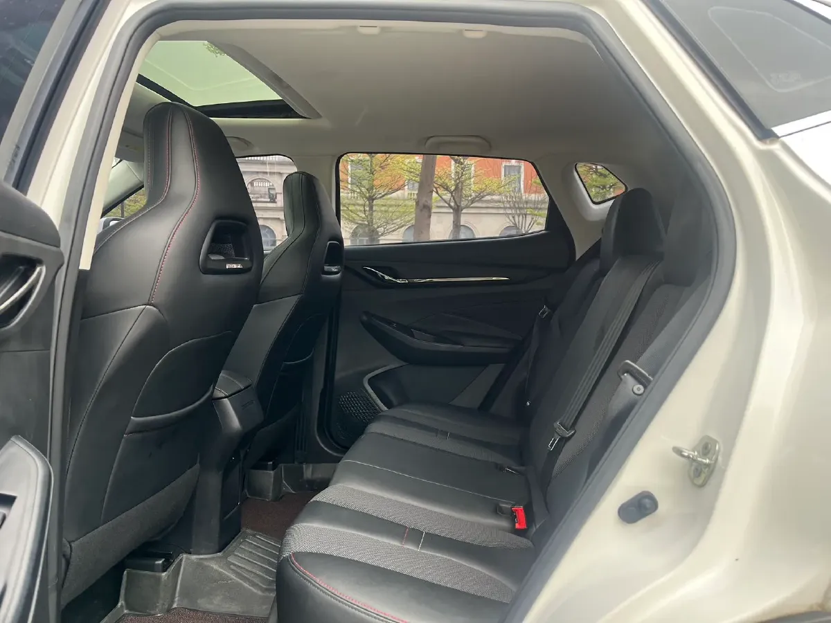 2024 Geely Binray 1.5T 181HP L4 7DCT,autocango,china used car exporter,china ev exporter,chinese used car exporter,chinese used ev exporter